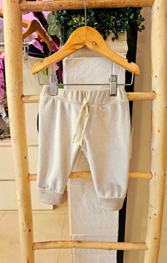 Pantalon waffle color plata