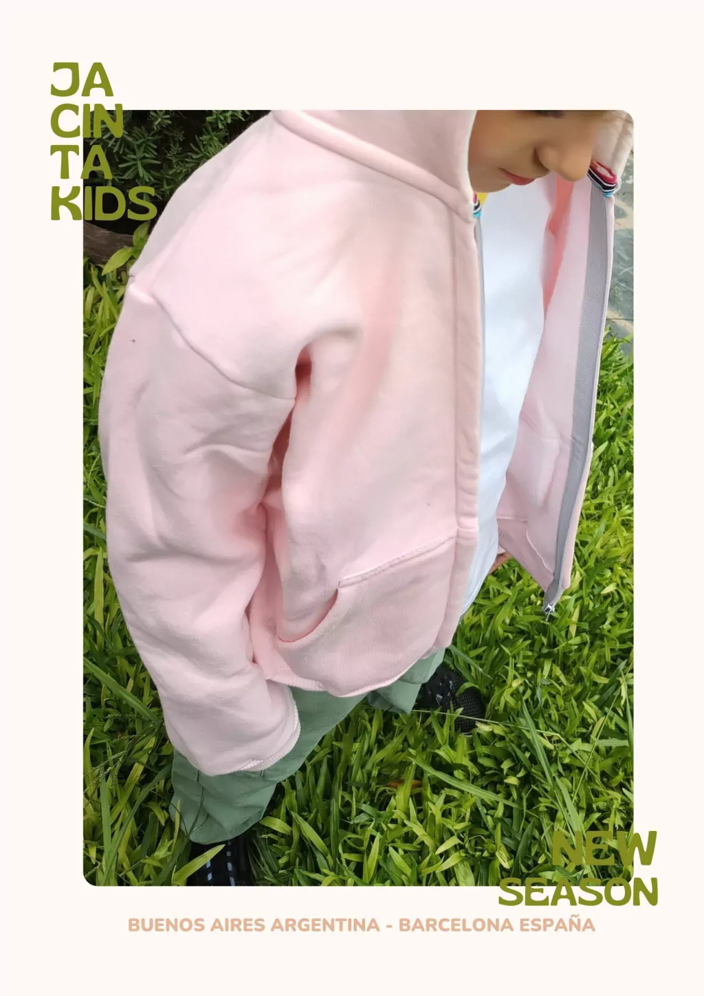 CAMPERA ESCOLAR ROSA CLARO