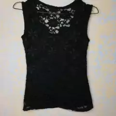 MUSCULOSA CON ENCAJE - comprar online