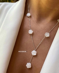 Collar rosas