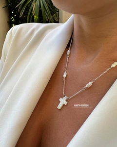 Collar cruz