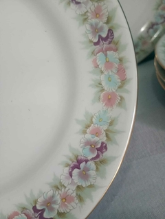 Imagem do Antigo conjunto para sobremesa com sete (7) itens: 1 prato de bolo e 6 pratos porcelana Schmidt