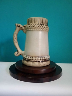 Imagem do Antiga e Grande caneca em cerâmica 2 litros - numerada