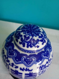 Imagem do Antigo potiche / vaso com tampa em porcelana chinesa