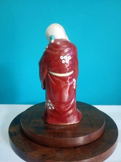 Arte Oriental - sábio chinês em porcelana - Achados e Encantos