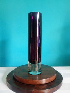 Imagem do Lindo vaso floreiro /solifleur, cilíndrico, incolor e translúcido com sulfitos na tonalidade roxa