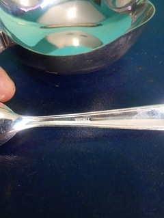 Antigo estojo com taças e colheres para sobremesa - prata Eberle - Achados e Encantos