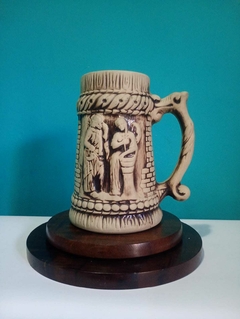 Antiga e Grande caneca em cerâmica 2 litros - numerada - comprar online