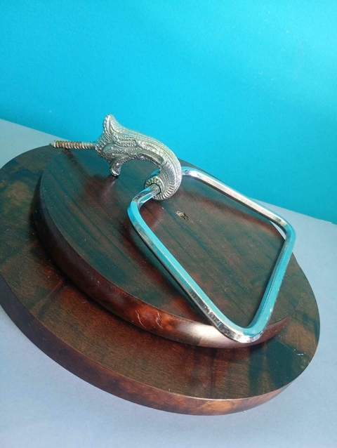 Antigo porta toalha em bronze com banho cromado