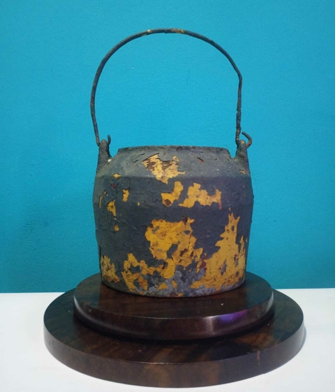 Antigo caldeirão de ferro - comprar online