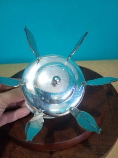 Antigo paliteiro / espeto para petisco em prata Com imagens e pontos turísticos mundial