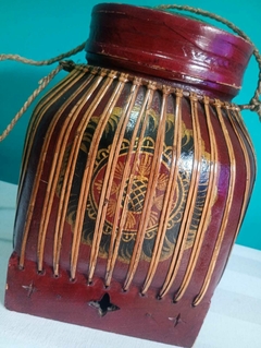 Antigo e lindo cesta de bambu trancado com tampa tailandês - comprar online