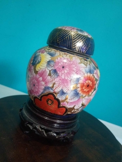 Antigo vaso / potiche com tampa chinês pintado a mão - loja online