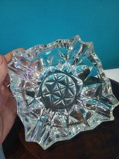 Antigo e lindo cinzeiro em demi cristal retangular - loja online