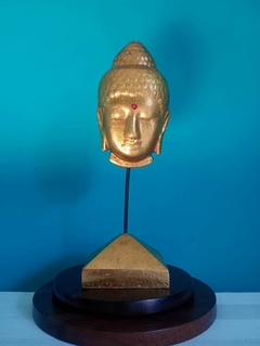 Escultura em Mastro rosto de Buda dourado - comprar online
