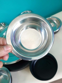 Antiga e linda petisqueira giratória em aço na internet