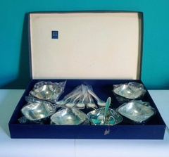 Antigo estojo com taças e colheres para sobremesa - prata Eberle