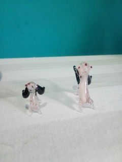 Esculturas de cachorros em vidro estilo murano na internet