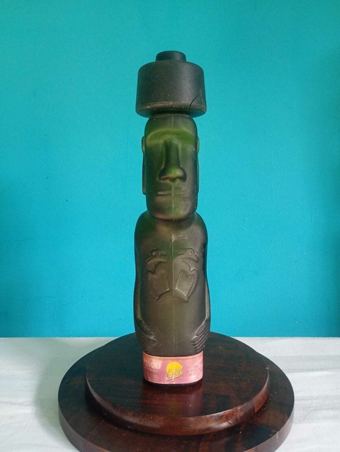 Garrafa de Vidro Pisco Reservado em forma de Moai - comprar online