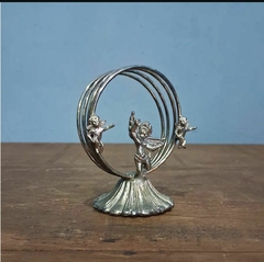 Antigo Porta Guardanapo Circular Espessurado a Prata Anjinho - Achados e Encantos