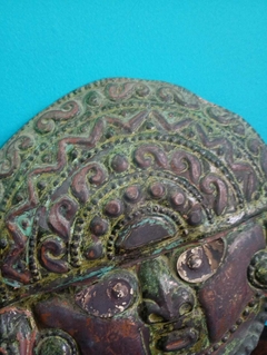 Antiga máscara inca de parede em cobre - PERU - Achados e Encantos
