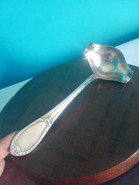 Antiga concha para molheira / caldos espessurado a prata