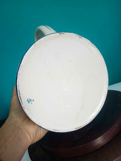 Antiga jarra decorativa em faiança portuguesa - Achados e Encantos