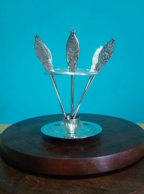 Antigo paliteiro / espeto para petisco em prata Com imagens e pontos turísticos mundial - comprar online