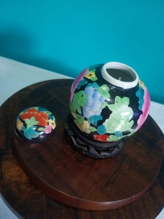 Antigo vaso / potiche com tampa em porcelana chinesa - comprar online