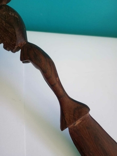 Antiga e belíssima faça decorativa em jacarandá - Mulher africana - Achados e Encantos