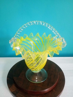 Graciosa e Rara Cesta / Centro de Mesa Murano amarelo limão - Achados e Encantos