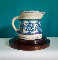Antiga jarra decorativa em faiança portuguesa - comprar online