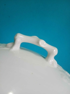 Antiga e delicada sopeira branca em porcelana branca Limoges - França - comprar online