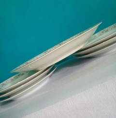 Antigo conjunto para sobremesa com sete (7) itens: 1 prato de bolo e 6 pratos porcelana Schmidt na internet