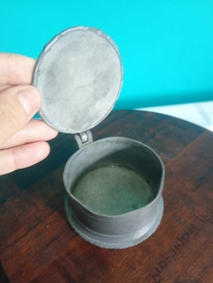 Antigo saleiro com tampa em estanho - JS X MG na internet