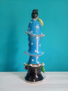 Imagem do Antiga e linda Escultura Gueixa Porcelana policromada