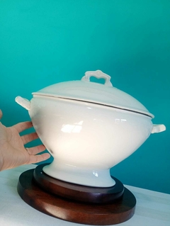 Antiga sopeira branca inglesa em porcelana WOOD & SONS - Achados e Encantos