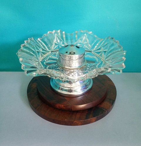 Antiga Floreira / centro de mesa em vidro e metal - comprar online