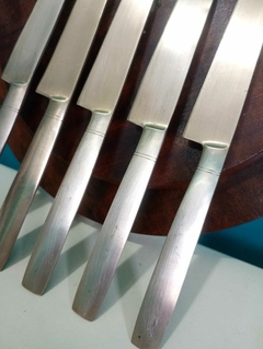 Jogo com 5 facas em bronze na internet