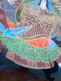Antigo e Raro Prato Porcelana pintado a mão - Japão - Achados e Encantos