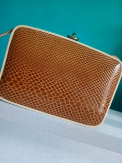 Imagem do Bolsa de mão / clutch vintage rígida estrutura em polímero na tonalidade creme