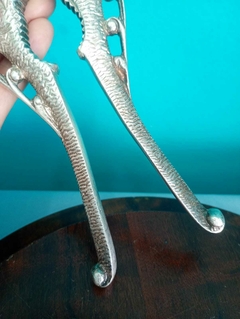 Antigo Quebra Nozes Em Metal Banhado A Prata - Achados e Encantos