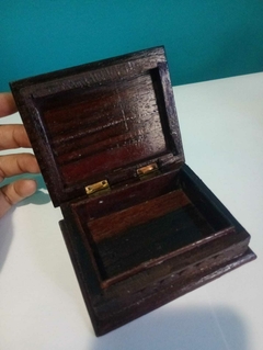 Porta Jóias / Caixa De Madeira Entalhada A Mão - Peruano na internet