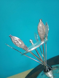 Antigo paliteiro / espeto para petisco em prata Com imagens e pontos turísticos mundial - loja online