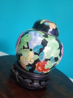 Imagem do Antigo vaso / potiche com tampa em porcelana chinesa