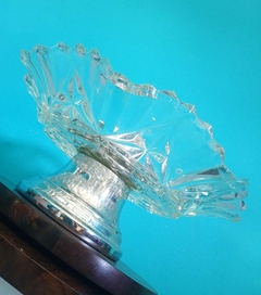 Antiga Floreira / centro de mesa em vidro e metal - Achados e Encantos