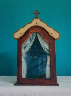 ARTE SACRA - pequeno oratório / capelinha confeccionado em madeira