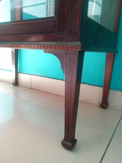 Belíssima vitrine cristaleira francesa com macheterie - comprar online