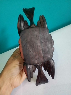 Antigo e lindíssimo cinzeiro escultural em Jacarandá com pássaros