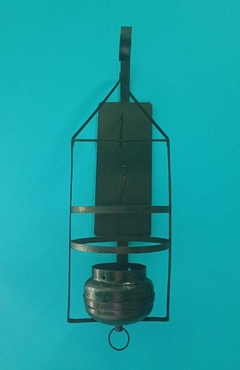 Antiga e rara luminária de parede estilo lampião em ferro - comprar online
